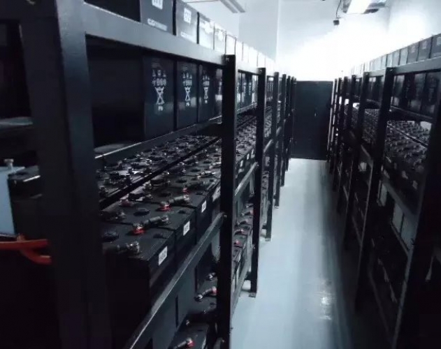 燕山石化工程 德国阳光蓄电池安装